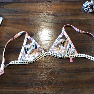 Victoria’s Secret bikini top